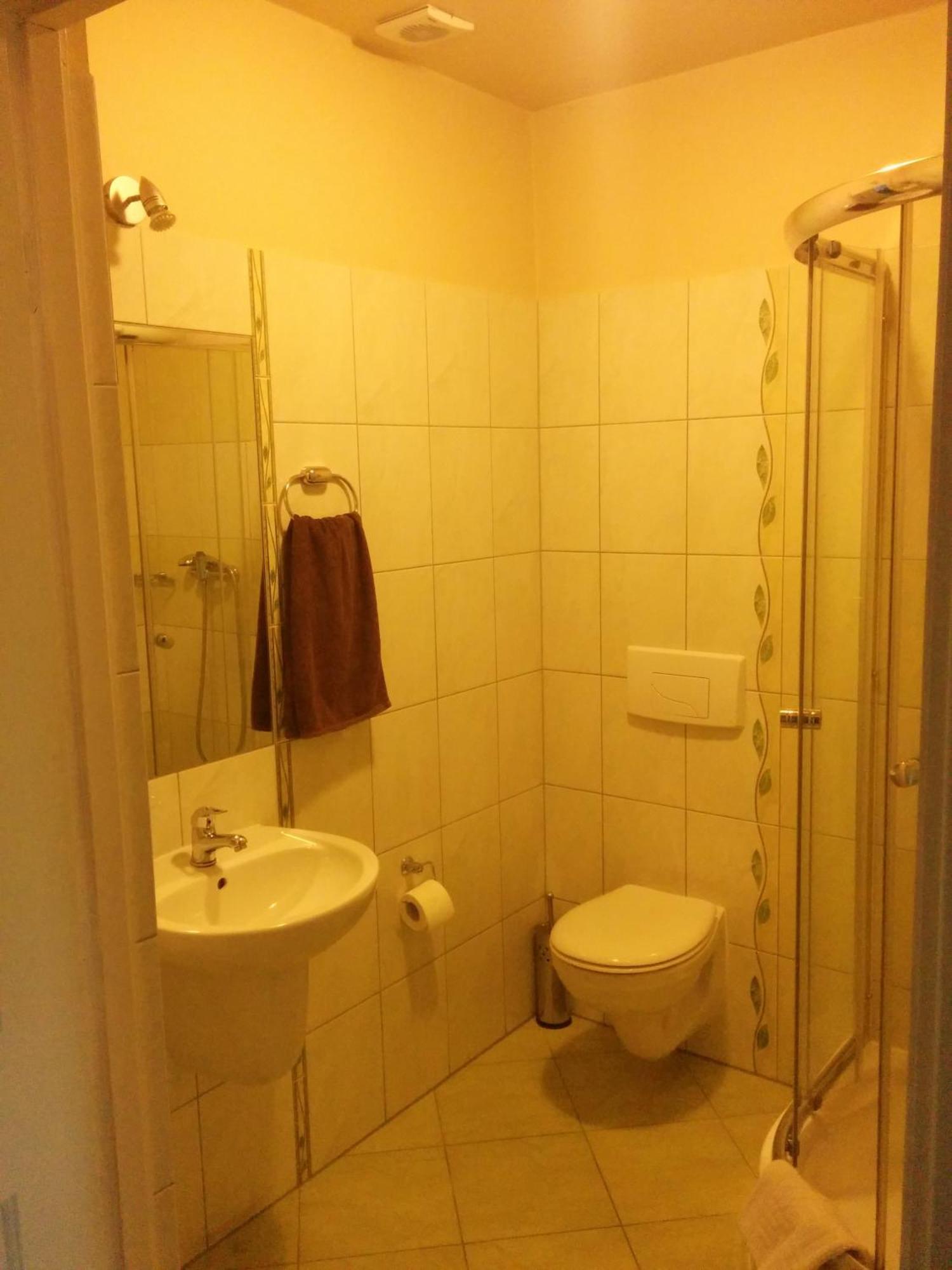 ホテル Pensjonat Nad Jeziorem Myślibórz 部屋 写真