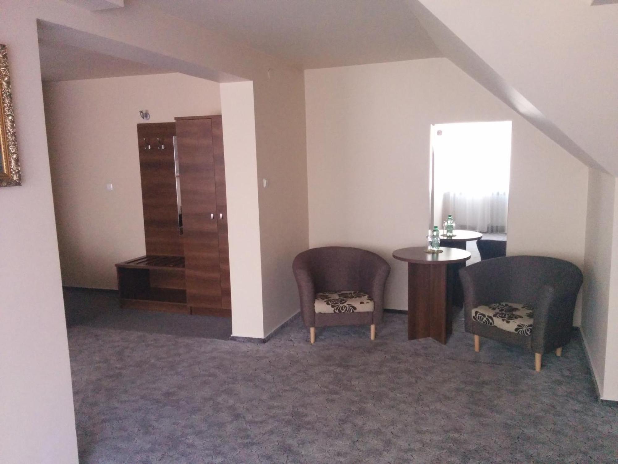 ホテル Pensjonat Nad Jeziorem Myślibórz 部屋 写真
